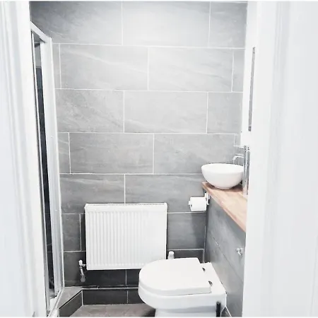 Double Room In Modern House Near Nottingham Exterior photo