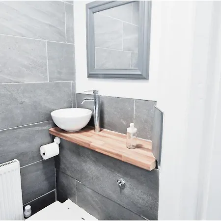 Double Room In Modern House Near Nottingham Exterior photo