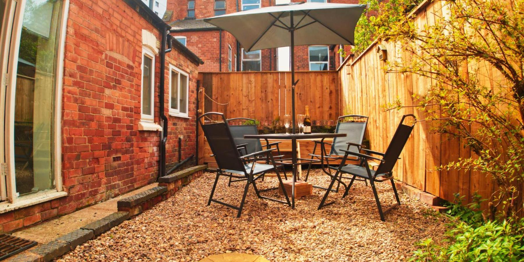 Appartement Double In Modern House Near *