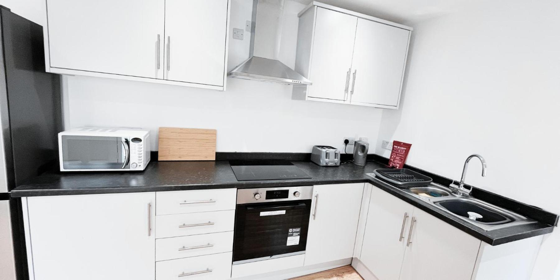 Apartment Double In Modern House Near Nottingham